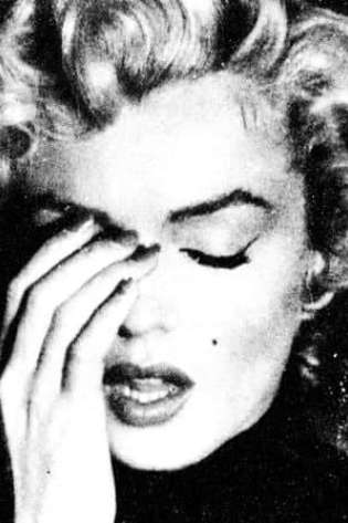 Marilyn triptych 1697206905.