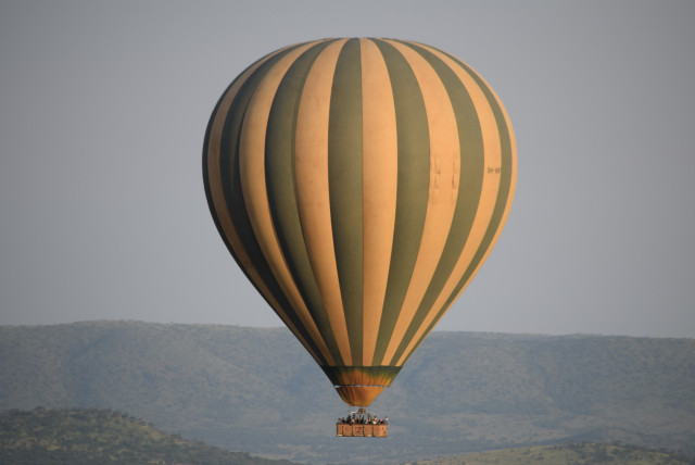 hot air balloon