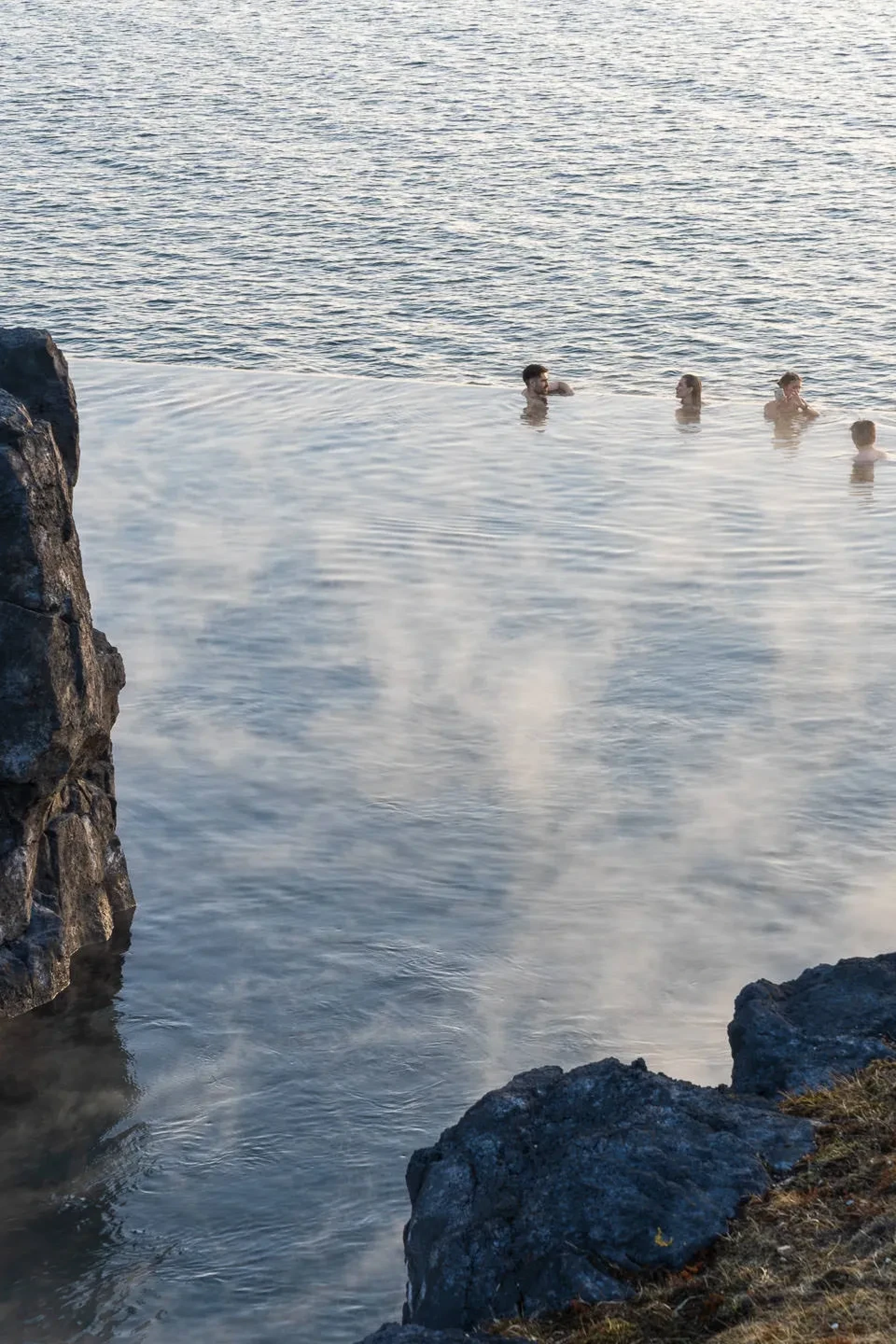 iceland-sky-lagoon-7r405059.webp