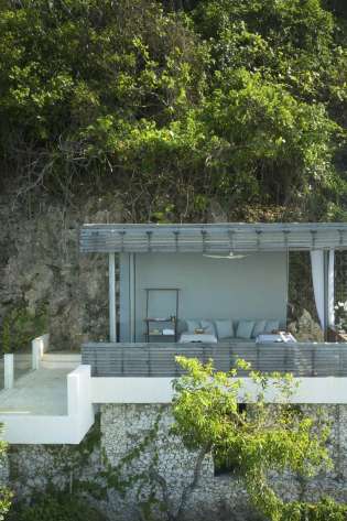 Alila villas uluwatu   cliff edge spa   front view 2.
