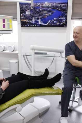 Architect dentist.