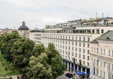 Bayerischer hof facade.