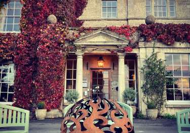 Burleigh court autumn front view.
