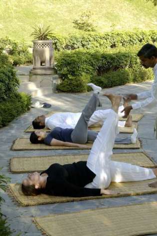 Dhyana self realisation at ananda in the himalayas  .