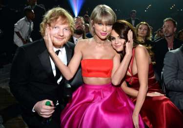 Ed_sheeran_taylor_and_selena_grammy_awards_2016_backstage_moments_12__large.