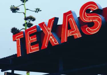 Enrique macias bxxyz4htgxu unsplash.