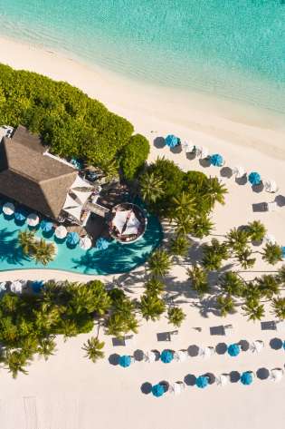 Finolhu birds eye view.