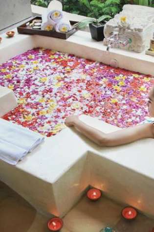 Flower bath bali.