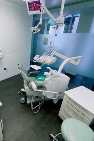 Hampstead dentist london.