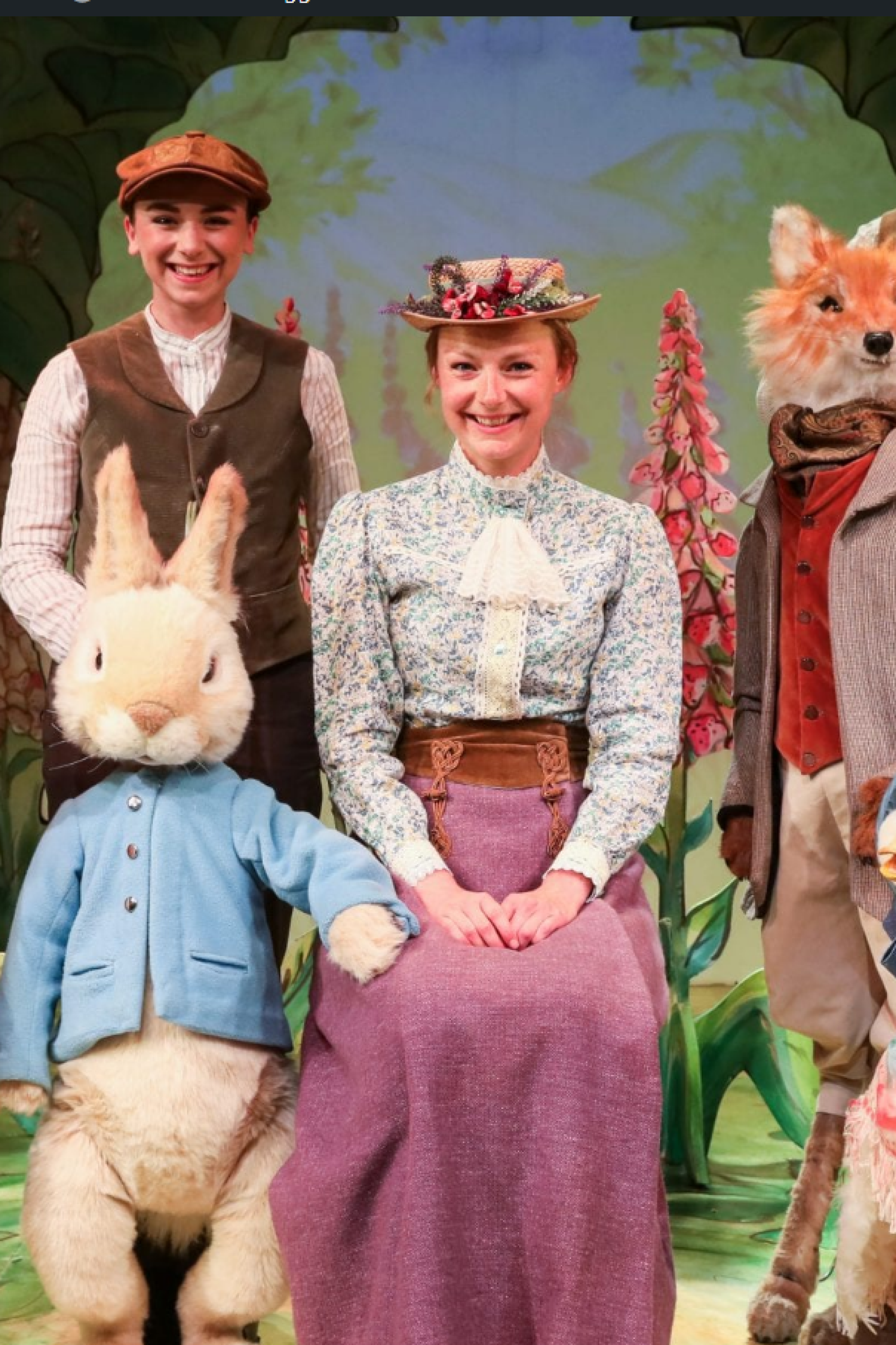 hop-to-the-theatre-1655731030.png