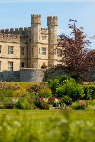 Leeds castle exterior.