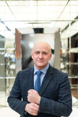 Meet emlyn brown gvp of wellbeing at accor.