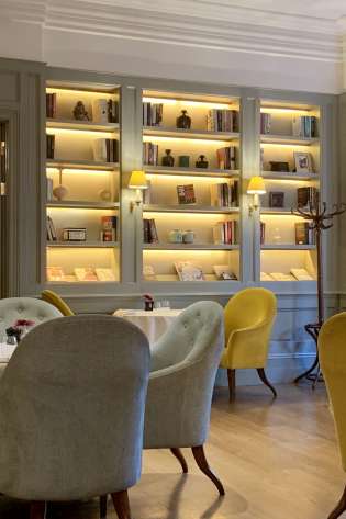 The landmark afternoon tea.