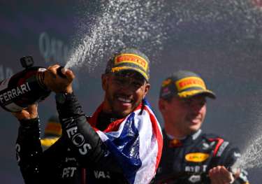 Thumbnail_lewis_hamilton__max_verstappen_(2).