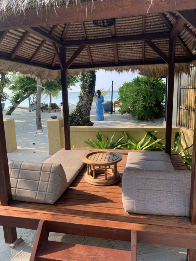 Direct access to the beach from our villa
