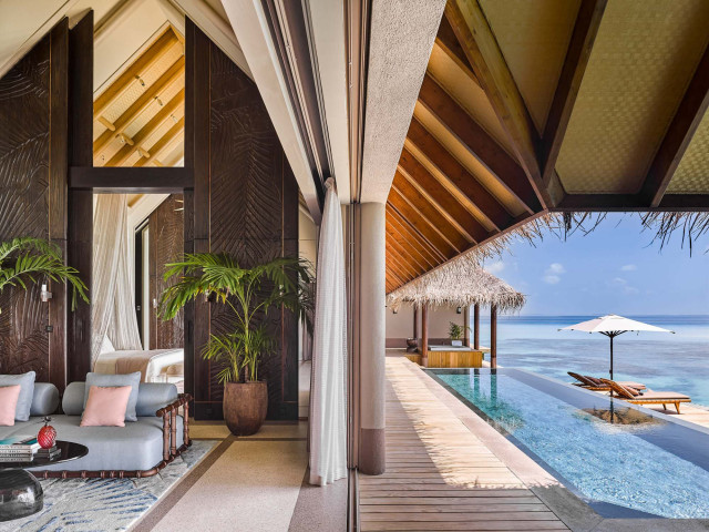 Three Bedroom Ocean Residence with 2 Pools Terrace