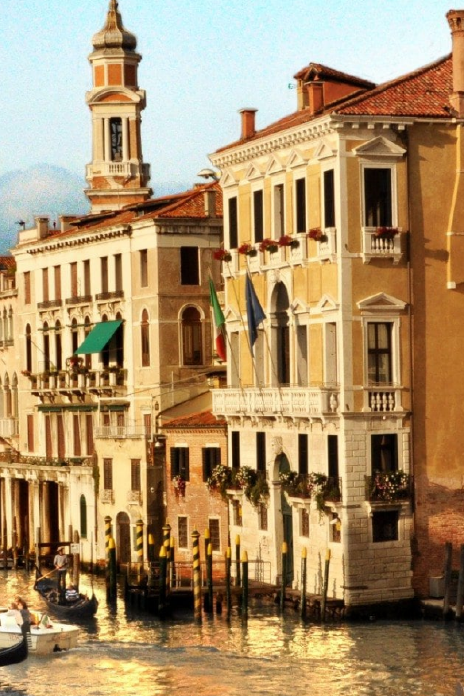 venice-.png