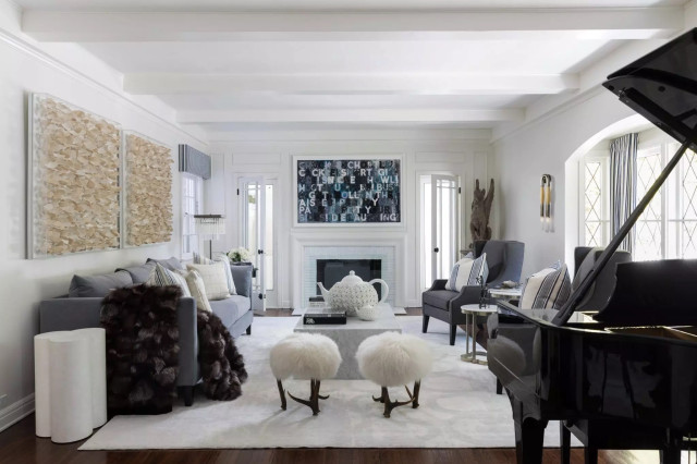 A mix of raw and refined layered with edge and eclecticism.