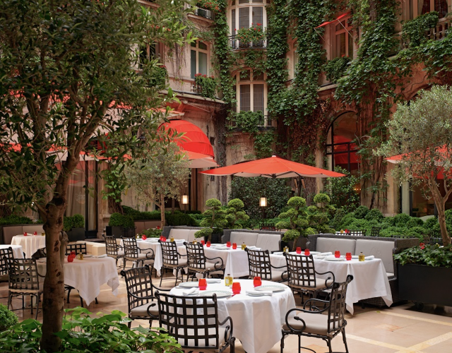 La Cour Jardin, Plaza Athénée